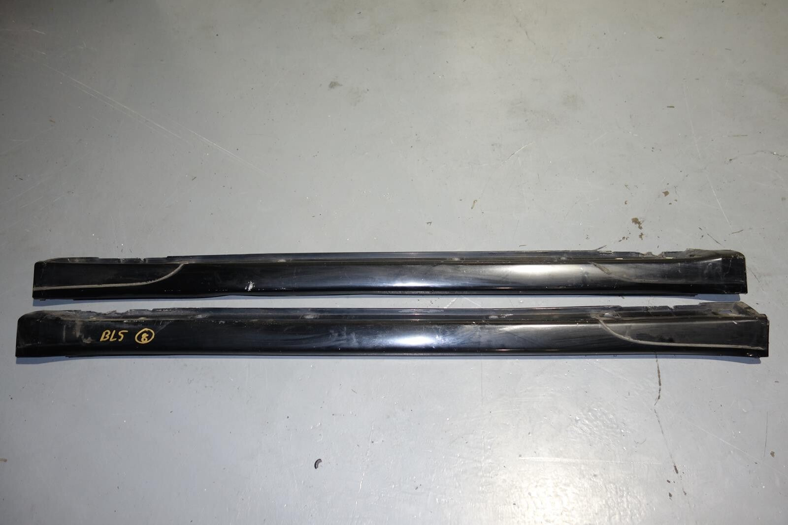 JDM 2005-2009 GENUINE SUBARU LEGACY SPEC B OEM SIDE SKIRTS LEGACY SEDAN BL5