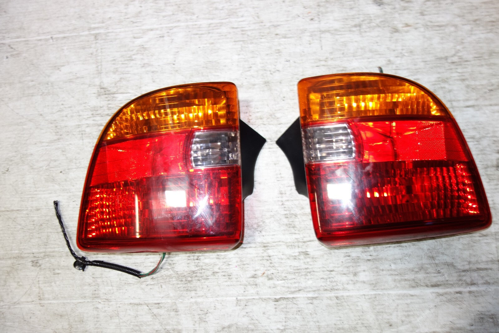 JDM TOYOTA CELICA OEM TAIL LIGHTS LH LR TAIL LAMP 2000-2001-2002-2003-2004-2005