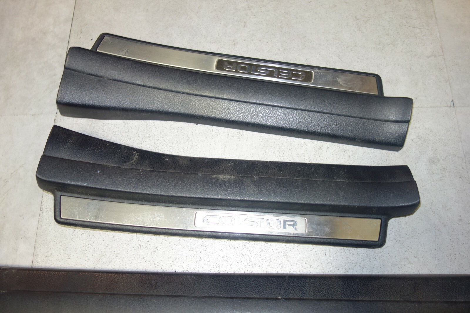 JDM Lexus LS430 Toyota Celsior Door Sills Scuff Plates 2001-2006 UCF30 UCF31