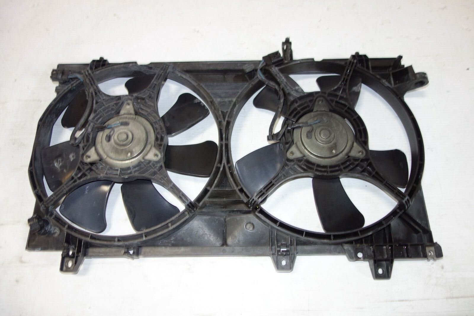 JDM Subaru Forester Radiator Fan Assembly SG5 SG9 2003-2008 OEM Genuine Rad Fan