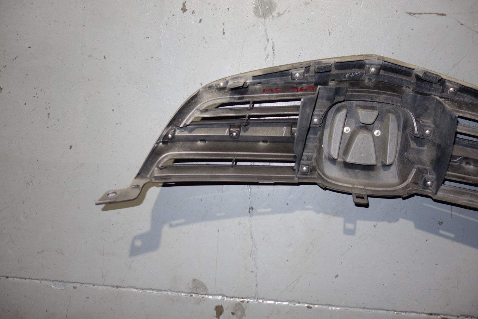 JDM Acura RL OEM Front Grille Honda Legend KB1 2005-2008