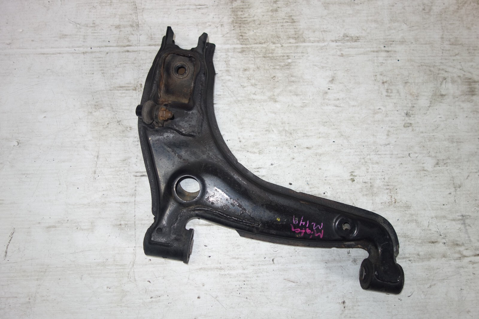 JDM 1993-1997 MAZDA MIATA  OEM FRONT LOWER CONTROL ARM PASSENGER RIGHT SIDE