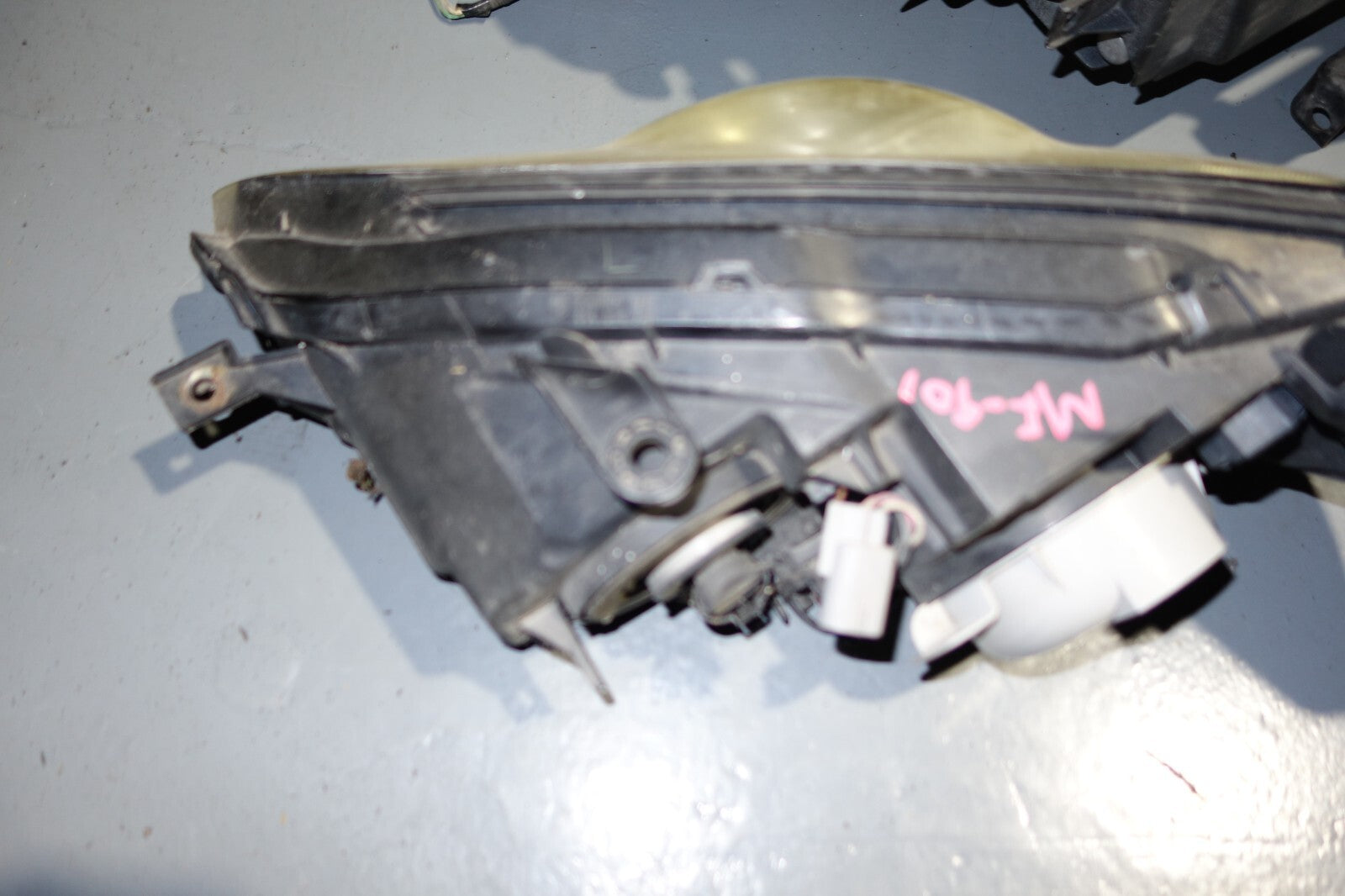 2008-2009 GENUINE SUBARU LEGACY USED HEAD LIGHTS LAMPS BLE BP5 BP9