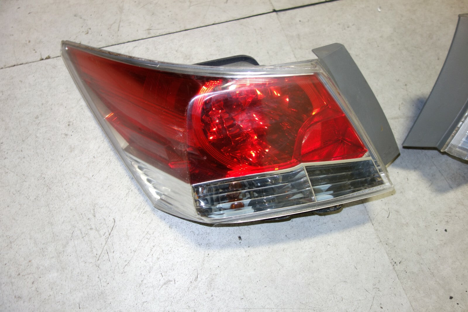 JDM GENUINE HONDA ACCORD INSPIRE CP3 OEM TAIL LIGHTS TAIL LAMPS 4 DOOR 2008-2012