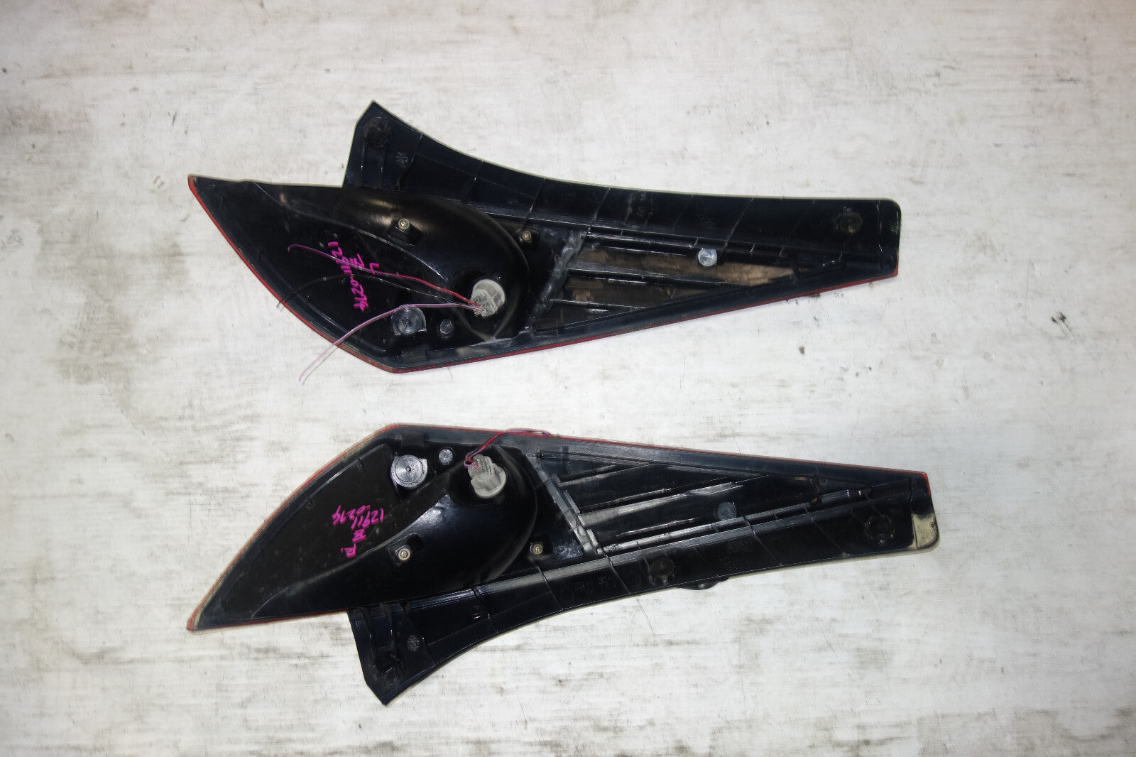 JDM Nissan 350z Z33 Tail Lights Lamps Taillights 2003-2005