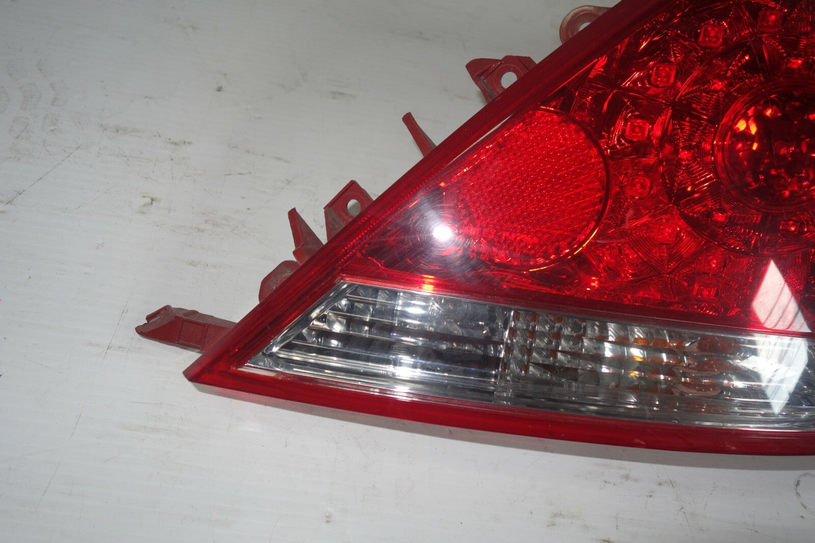 JDM 2005-2008 ACURA RL REAR RIGHT TAIL LIGHT OEM TAILLIGHT GENUINE LAMP KB1