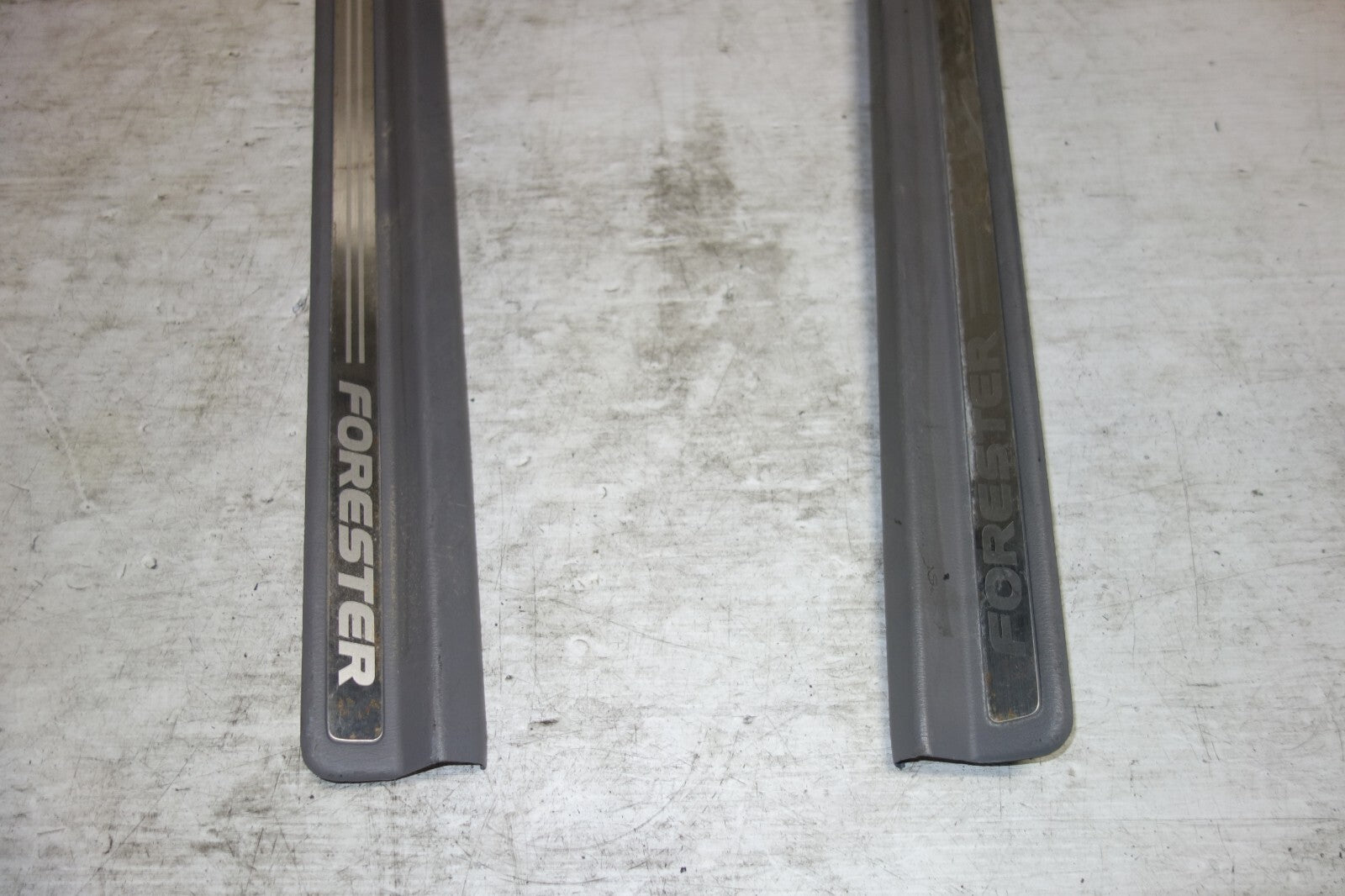Subaru Forester Door Sills Genuine Rh LH 2003-2008