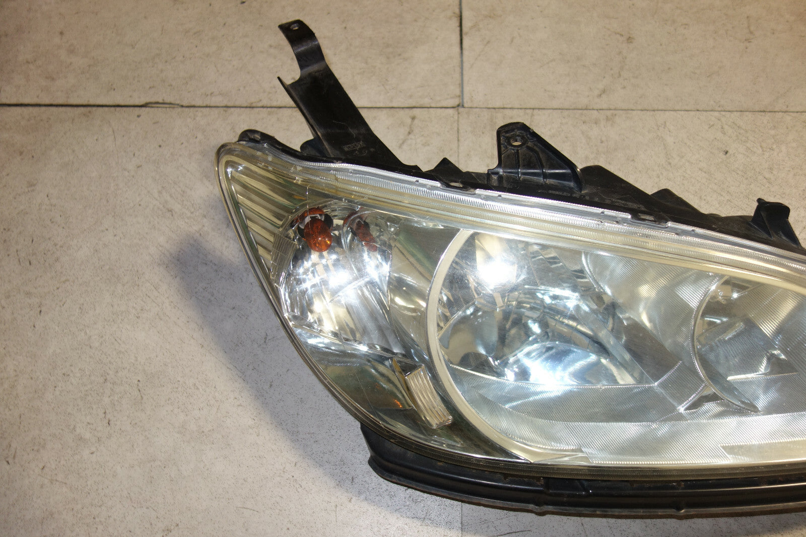 JDM Honda Civic ES EM OEM Headlights Headlamps 2004-2005 Coupe Sedan 2 & 4 Door