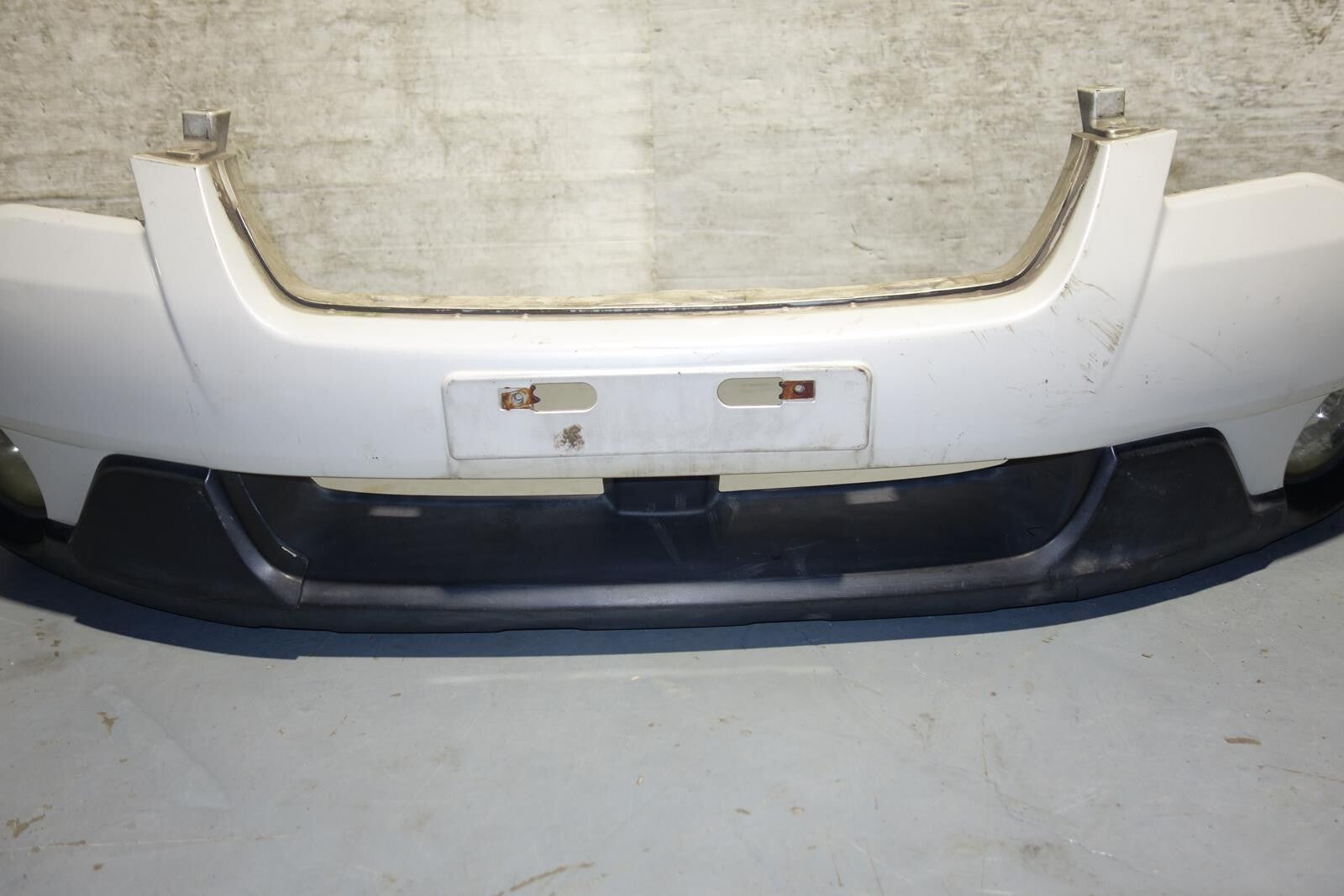 JDM Subaru Legacy Outback Front Bumper Cover Fog Lights 2008-2009
