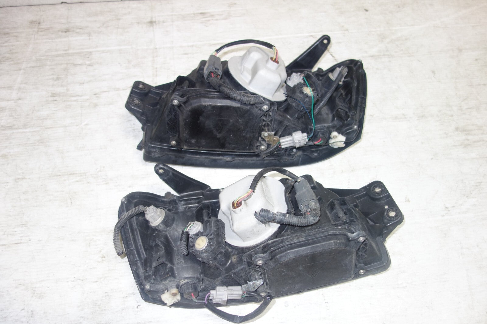 JDM Subaru Legacy Headlights BH5/BE5 HID Left & Right 2000-2004
