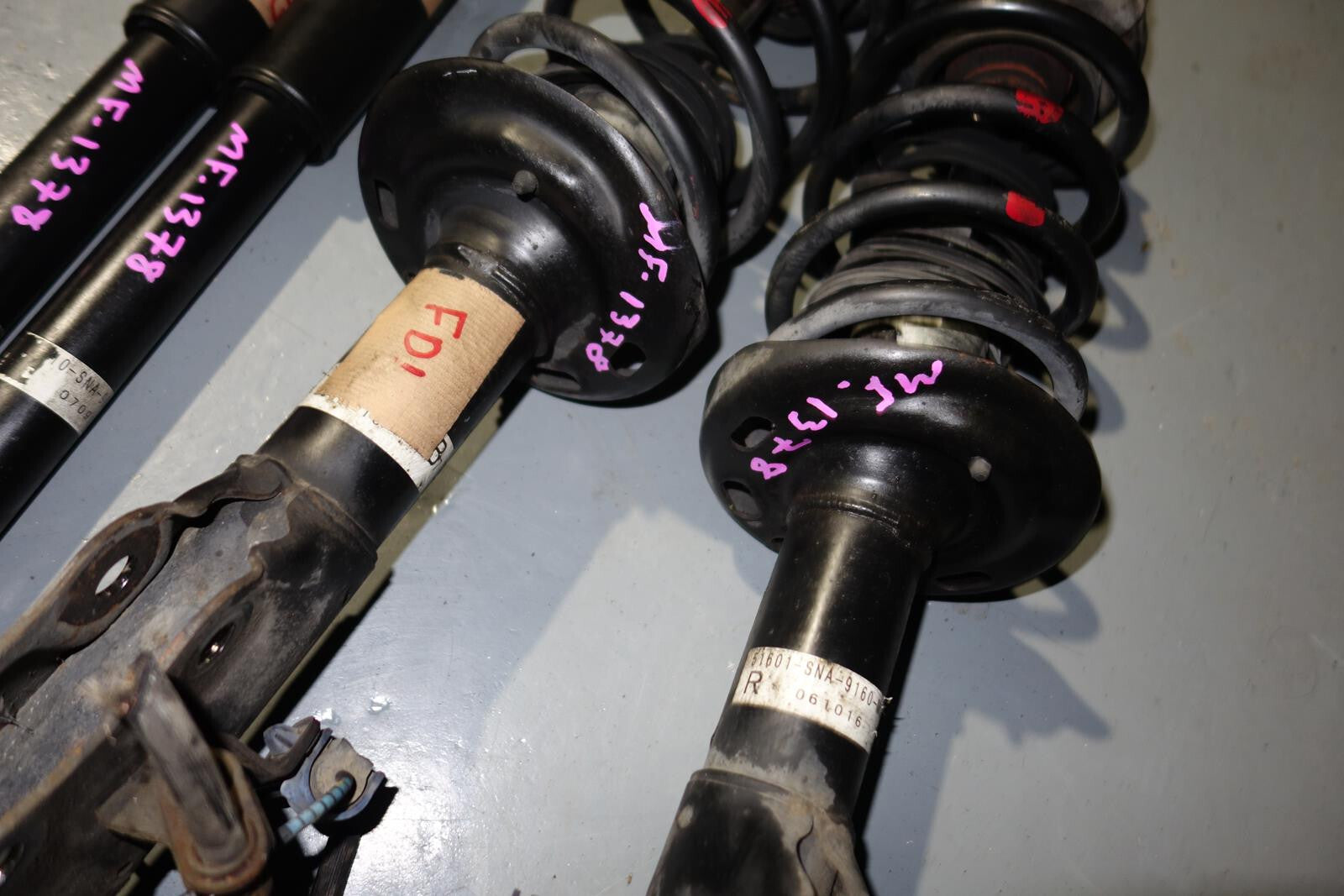 JDM Acura CSX / Civic 1.8L OEM Shocks Struts Springs Suspension FD1 2006-2011