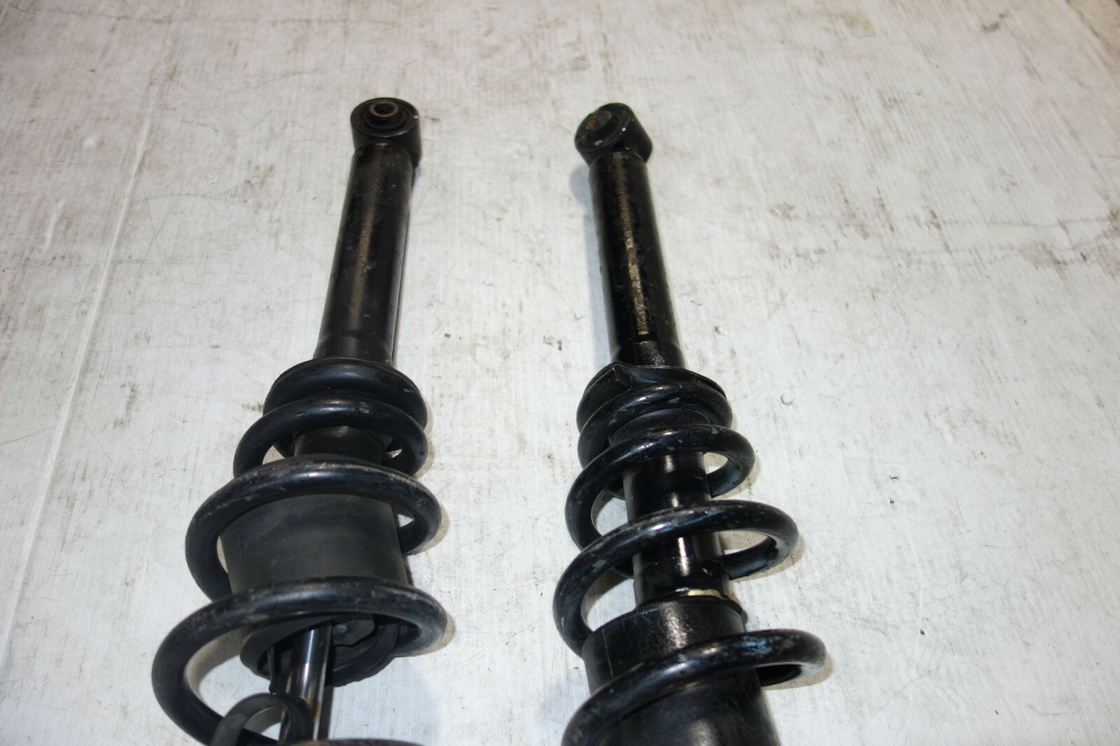 JDM Lexus GS300 / Aristo Front Shocks Struts Springs  JZS147 OEM 1991-1997