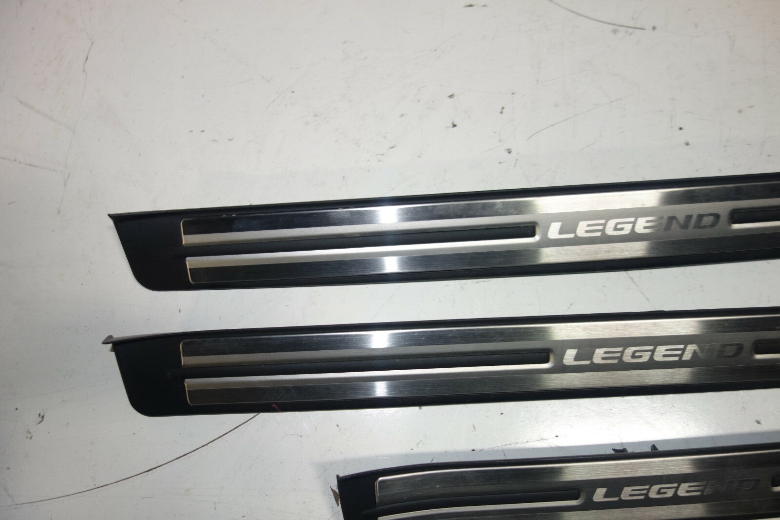 JDM ACURA RL HONDA LEGEND KB1 OEM DOOR SILLS TRIM SCUFF PLATES SIDE STEPS 05-08