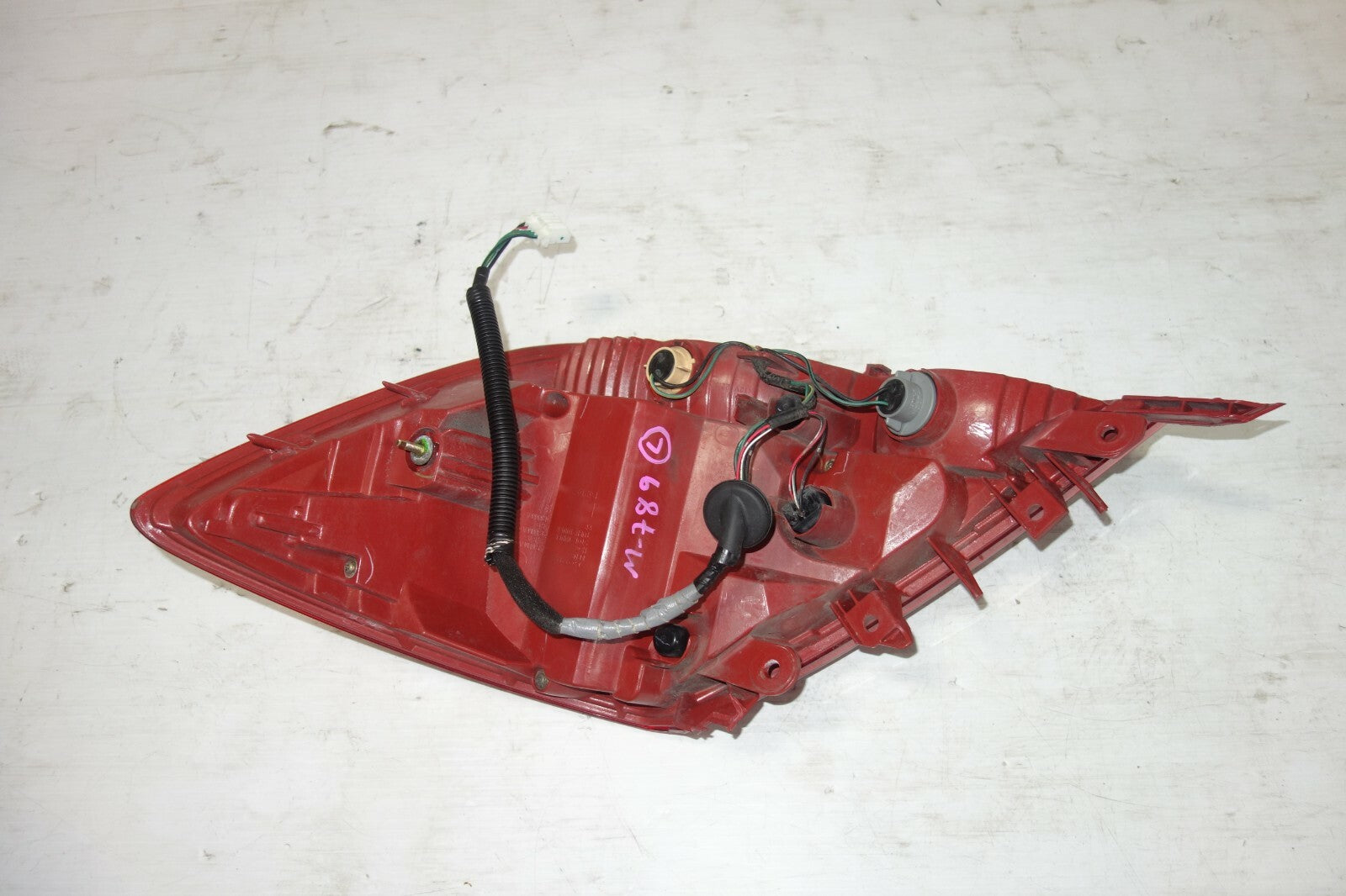 JDM 2005-2008 ACURA 3.5 RL OEM LEFT SIDE TAIL LIGHT  GENUINE TAILLIGHT LAMP