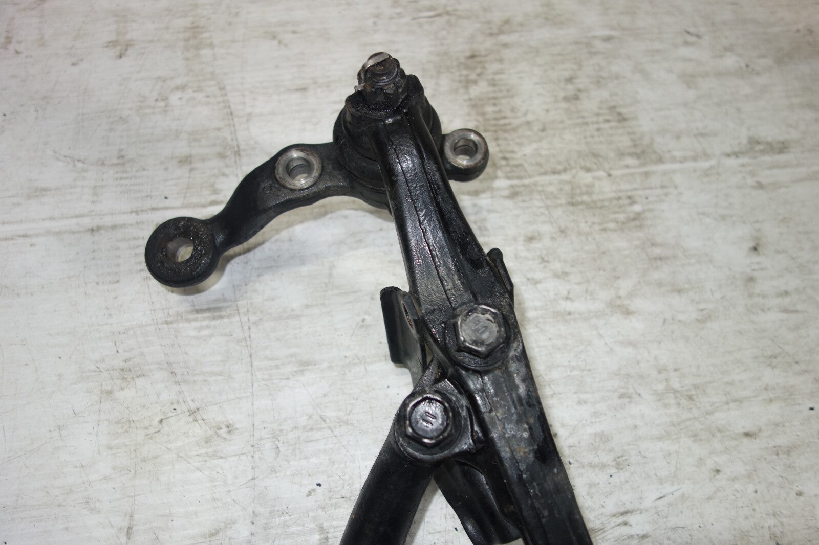 JDM 2001-2005 LEXUS IS300 OEM FRONT LOWER CONTROL ARM RIGHT SIDE SXE10 ALTEZZA