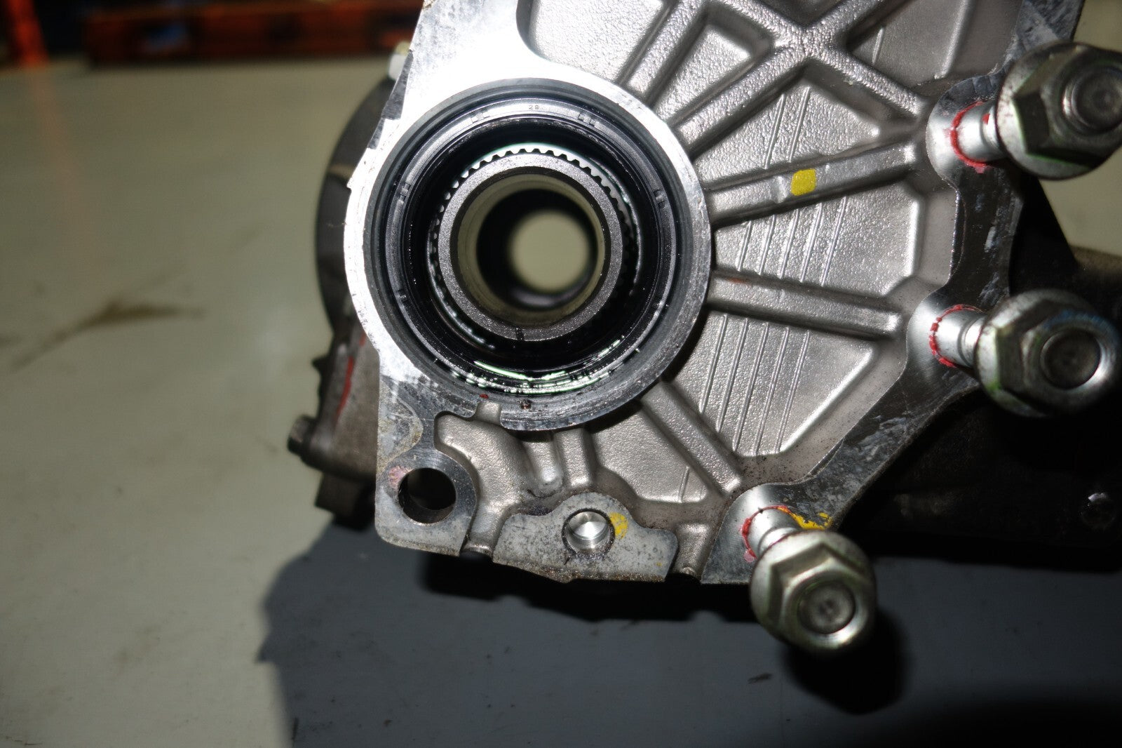 JDM 2011-2019 TOYOTA SIENNA TRANSFER CASE DIFFERENTIAL 2GR 3.5L  LOW MILEAGE