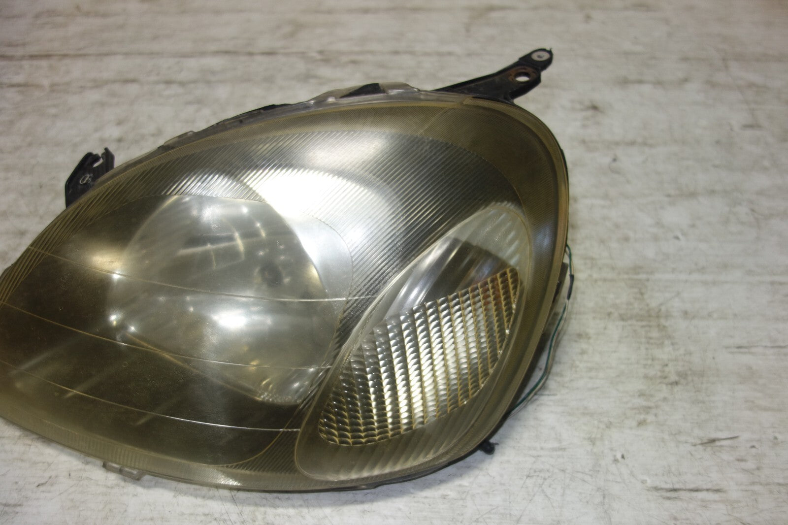 JDM 2001 Toyota Vitz Echo NCP13 Kouki Halogen Headlights Lights Lamps OEM
