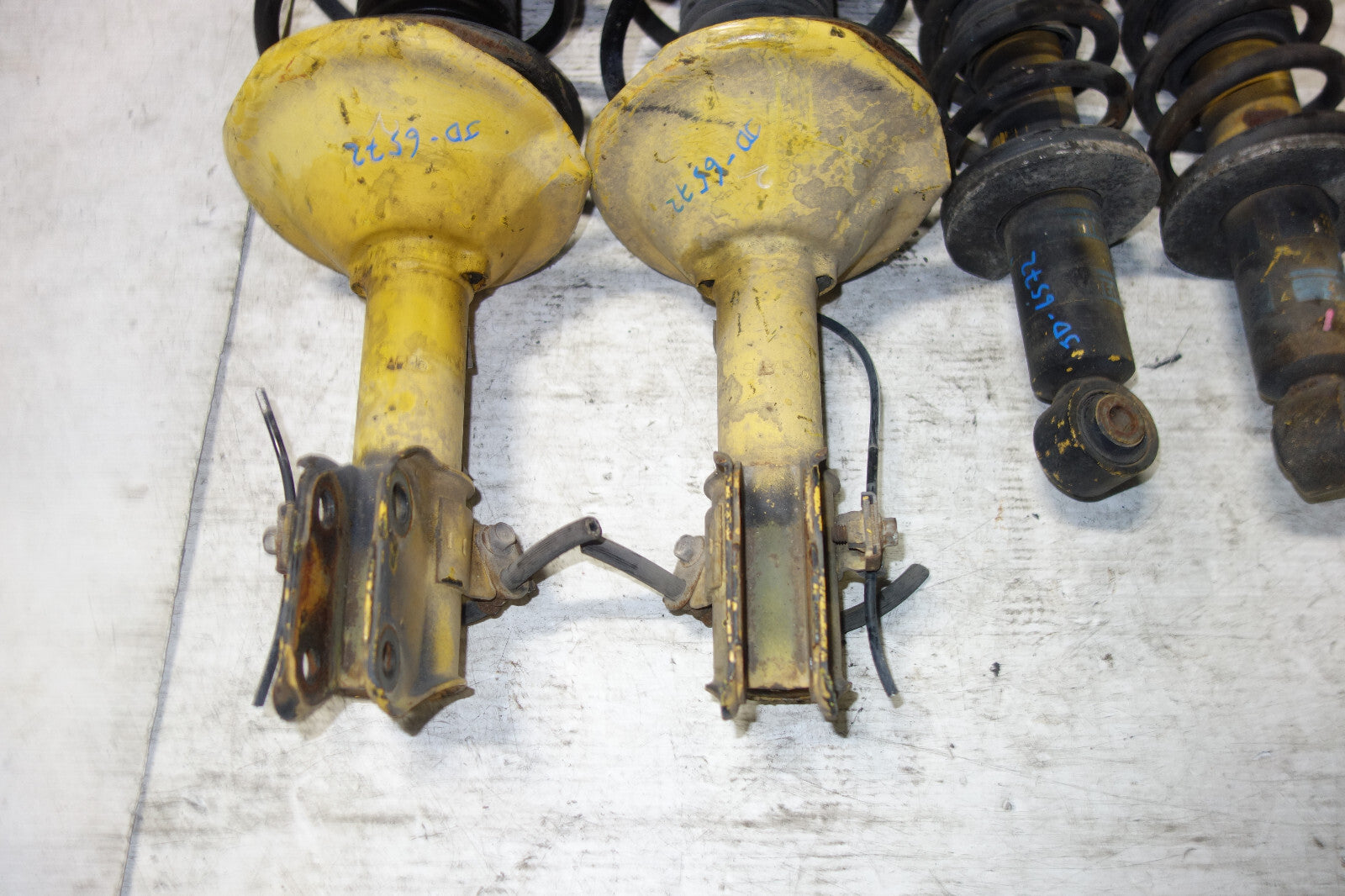 JDM Subaru Legacy Bilstein Front Shocks Coil Springs Strut Suspension 1998-2004