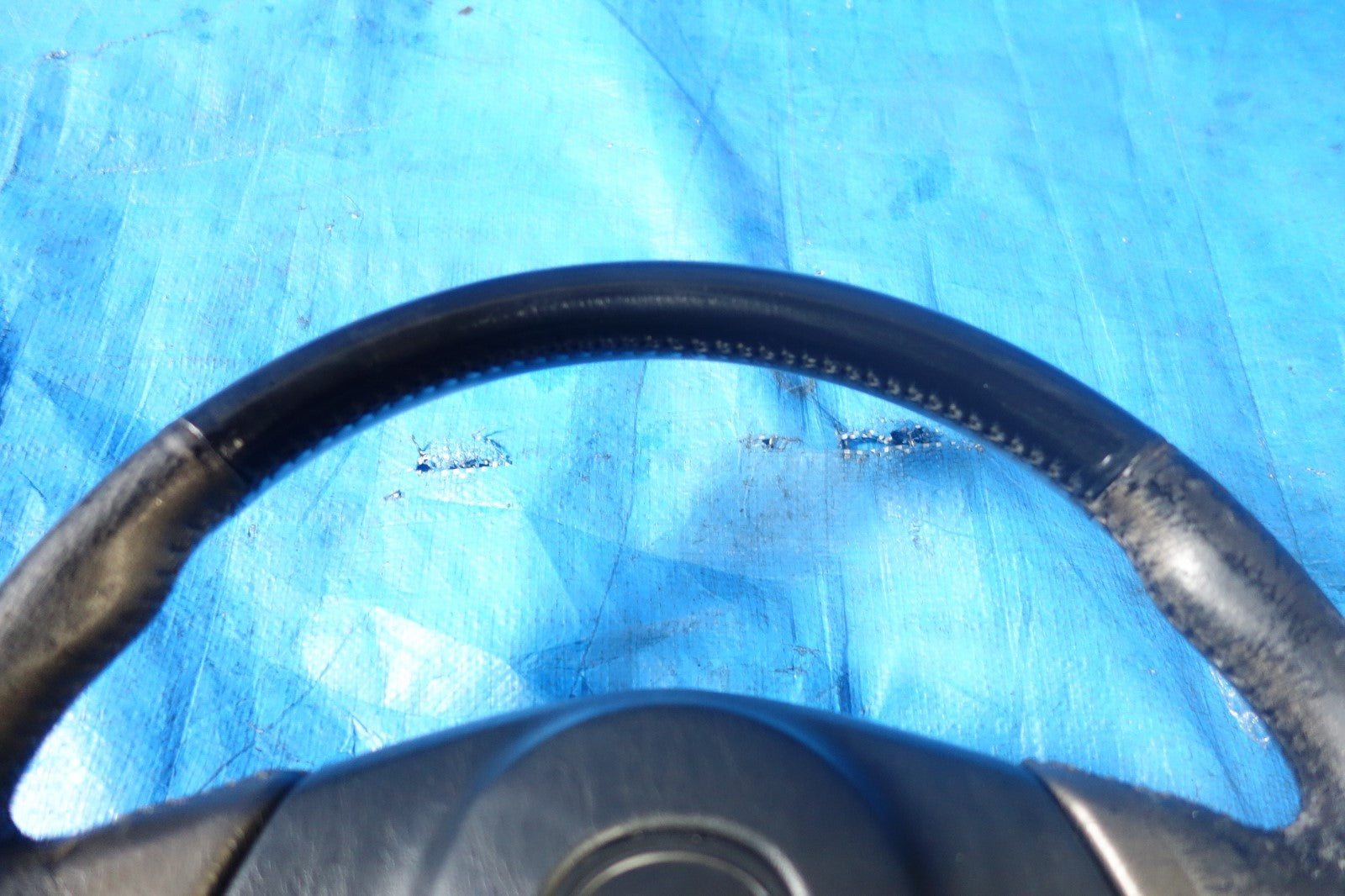 JDM Lexus IS300 / Altezza SXE10 OEM 3 Spoke Steering Wheel & Hub 2001-2005 #3218