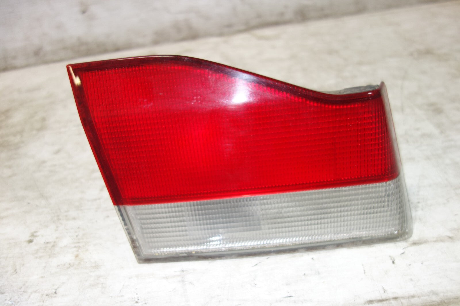 JDM 1996-2000 HONDA DOMANI ACURA EL TRUNK LIGHT  LEFT SIDE LAMP FITS ACURA EL