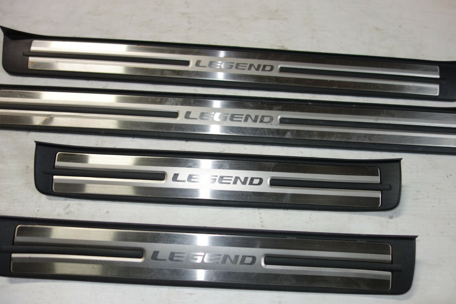 JDM ACURA RL HONDA LEGEND KB1 OEM DOOR SILLS TRIM SCUFF PLATES SIDE STEPS 05-08