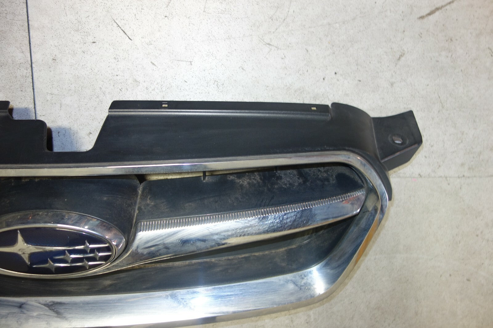 JDM 2008-2009 GENUINE SUBARU LEGACY  OEM GRILLE GRILL BPE FITS:SUBARU LEGACY