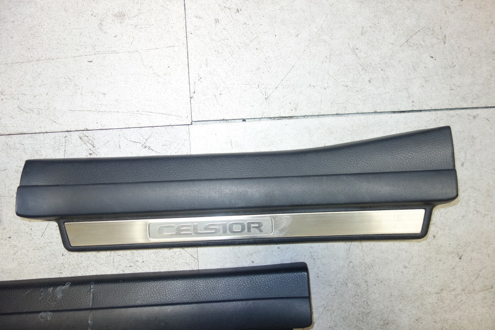 JDM 2001-2006 TOYOTA LEXUS LS430 CELSIOR UCF30 OEM DOOR SILLS SCUFF PLATES UCF31