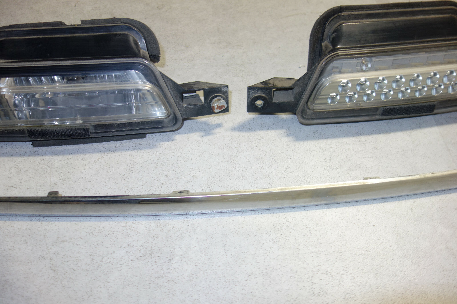 JDM Subaru Legacy BP5 Rear Center Garnish Reverse Lights 2005-2009