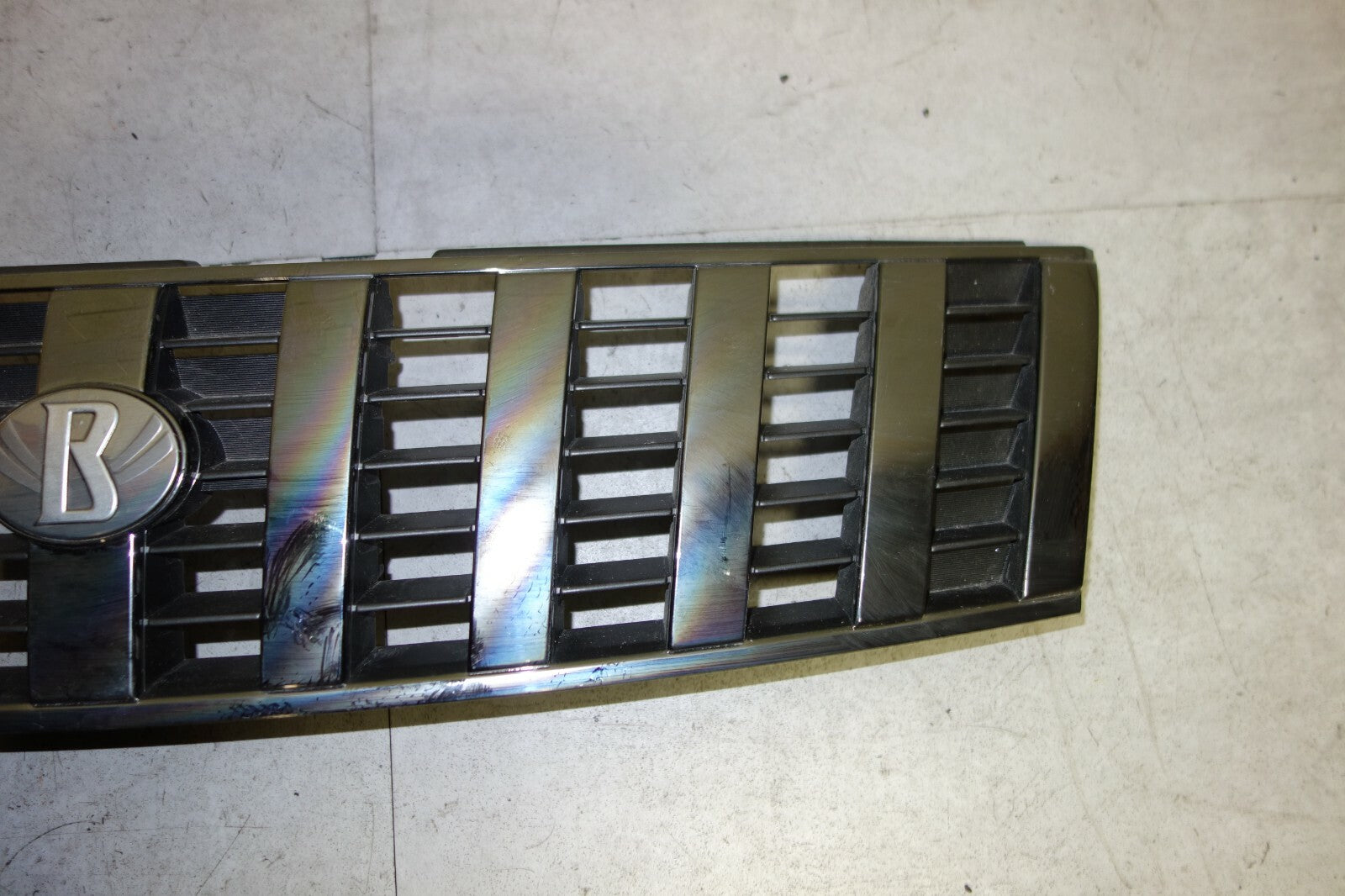 JDM Nissan Bassara Ju30 Grille 62310 Ad700 OEM Genuine Front Grille