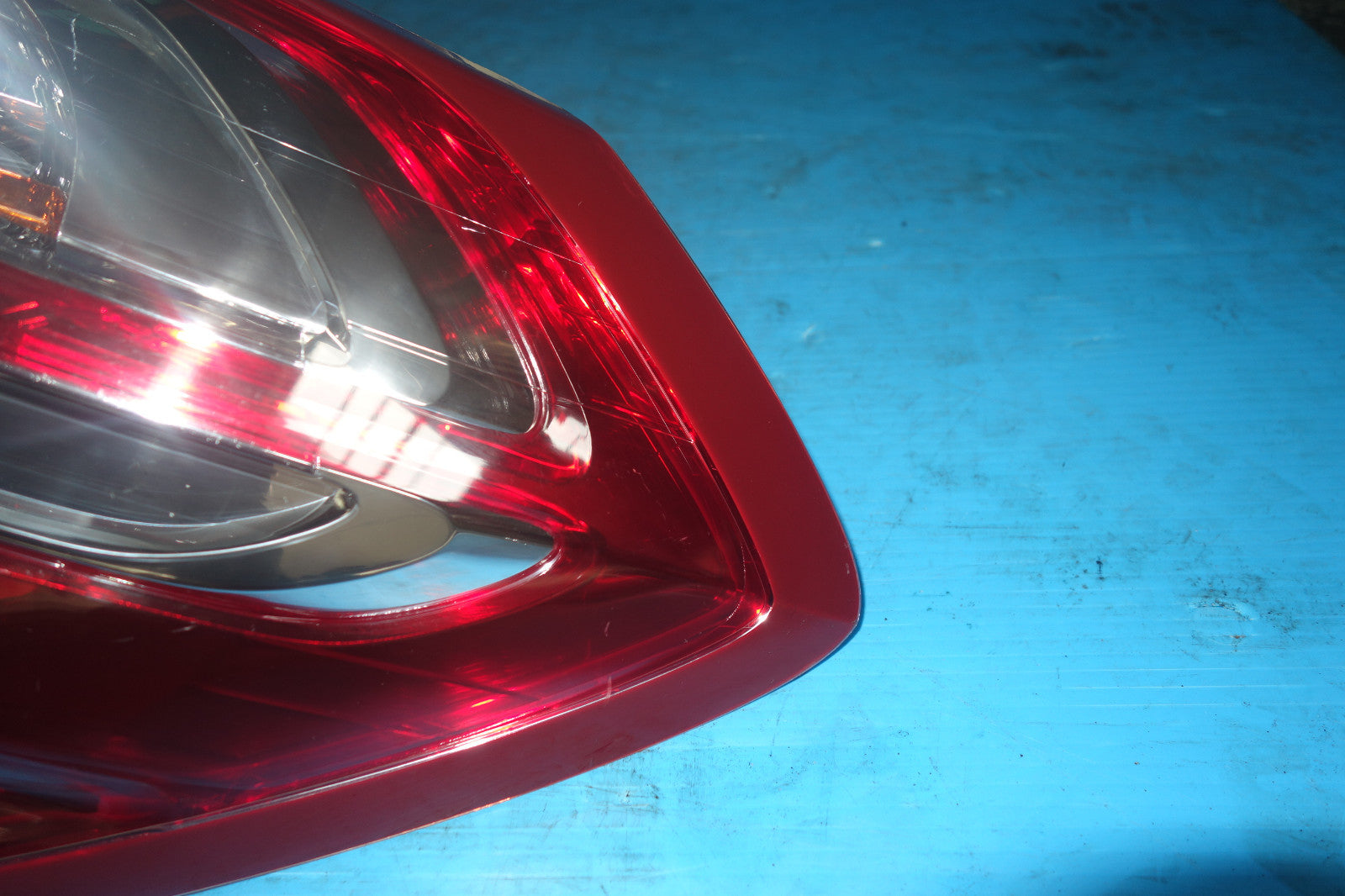 JDM SUBARU LEGACY / OUTBACK OEM REAR RIGHT TAIL LIGHT RH 2005-2009 #5036