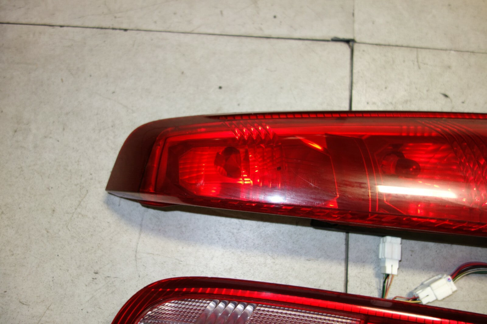 JDM Nissan X-Trail GT OEM Rear Taillights Taillamps PNT30 Left & Right 2000-2006