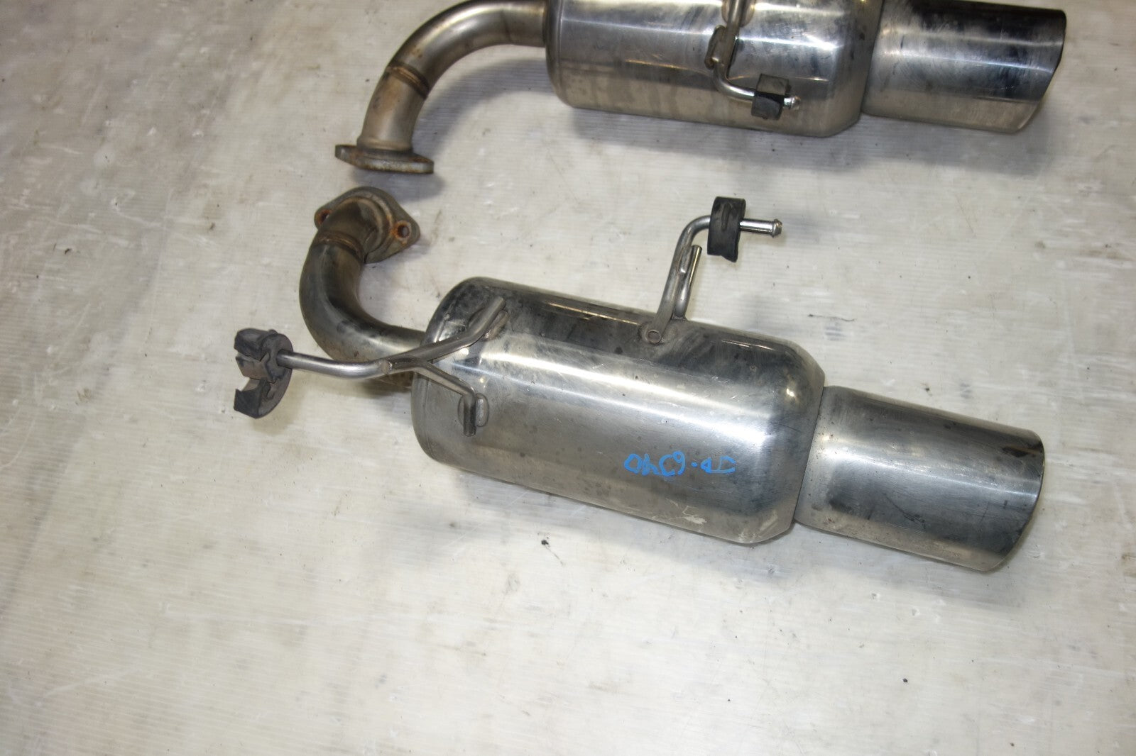 JDM HKS ES Premium Exhaust Muffler Dual Universal Subaru Honda Toyota Nissan