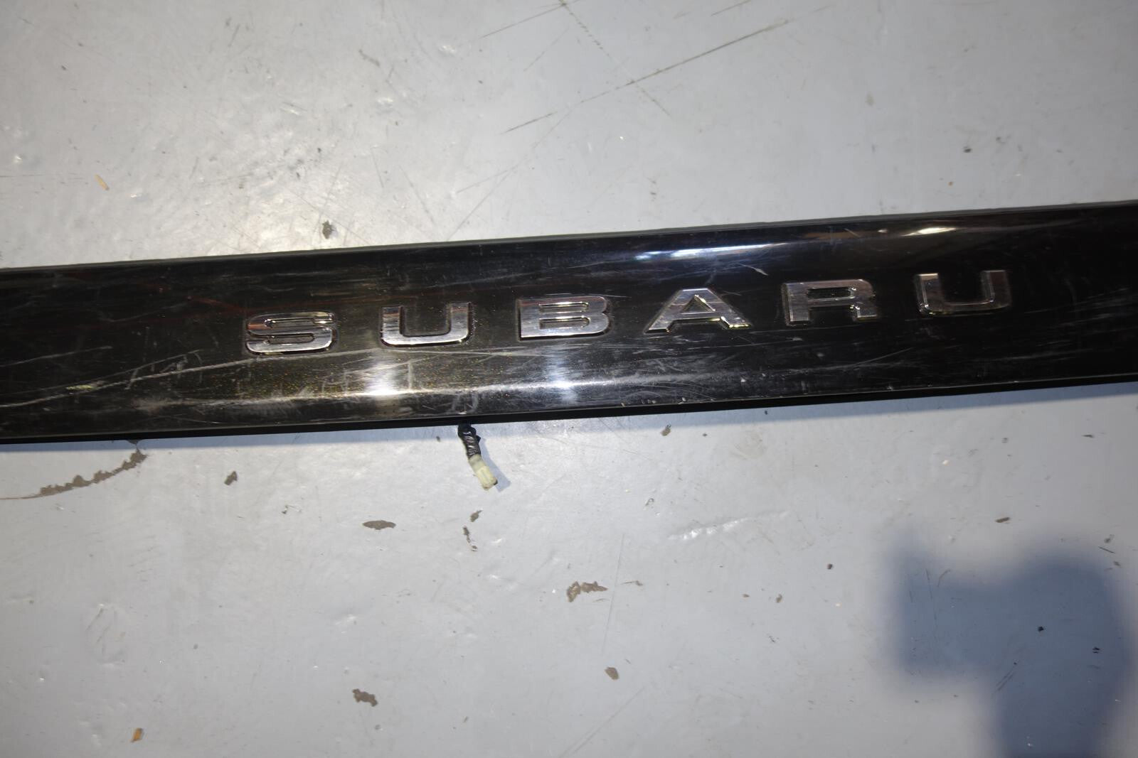 JDM Subaru Forester STi SG9 Rear Center Garnish Middle Wing Spoiler 2003-2005