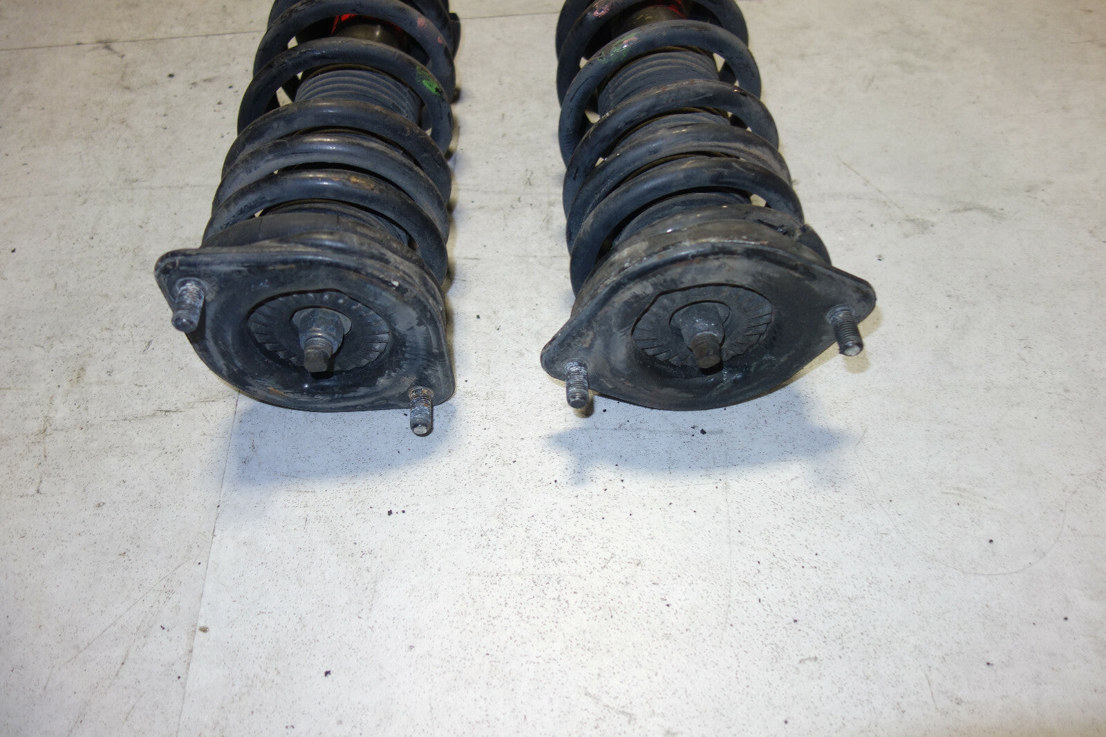JDM Nissan 300zx Z32 Nissan Skyline GT-R R32 TOKICO Front Shocks Struts Springs