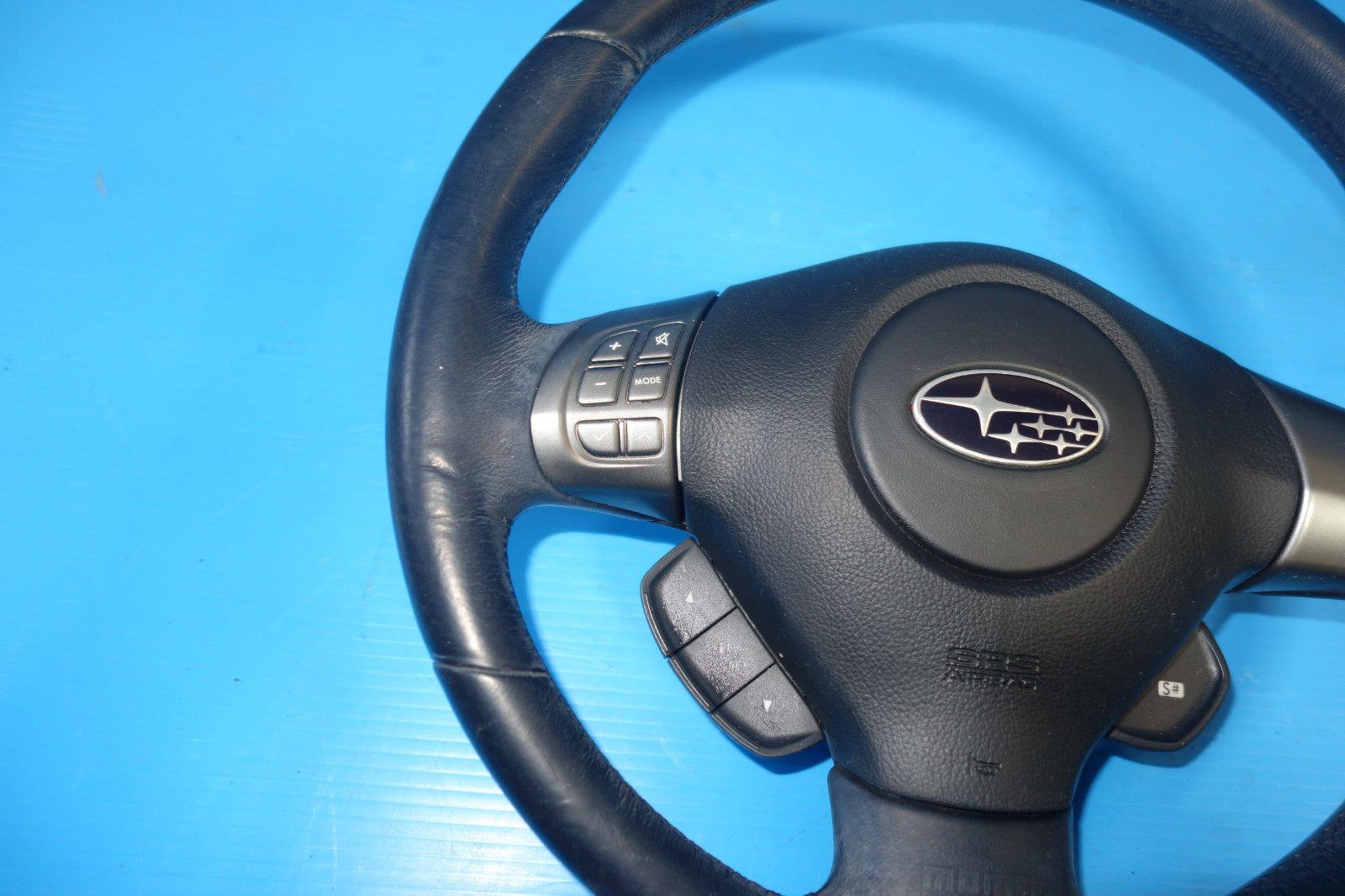 JDM Subaru Impreza Forester Legacy OEM Momo Steering Wheel & Hub Rare GDB BP5
