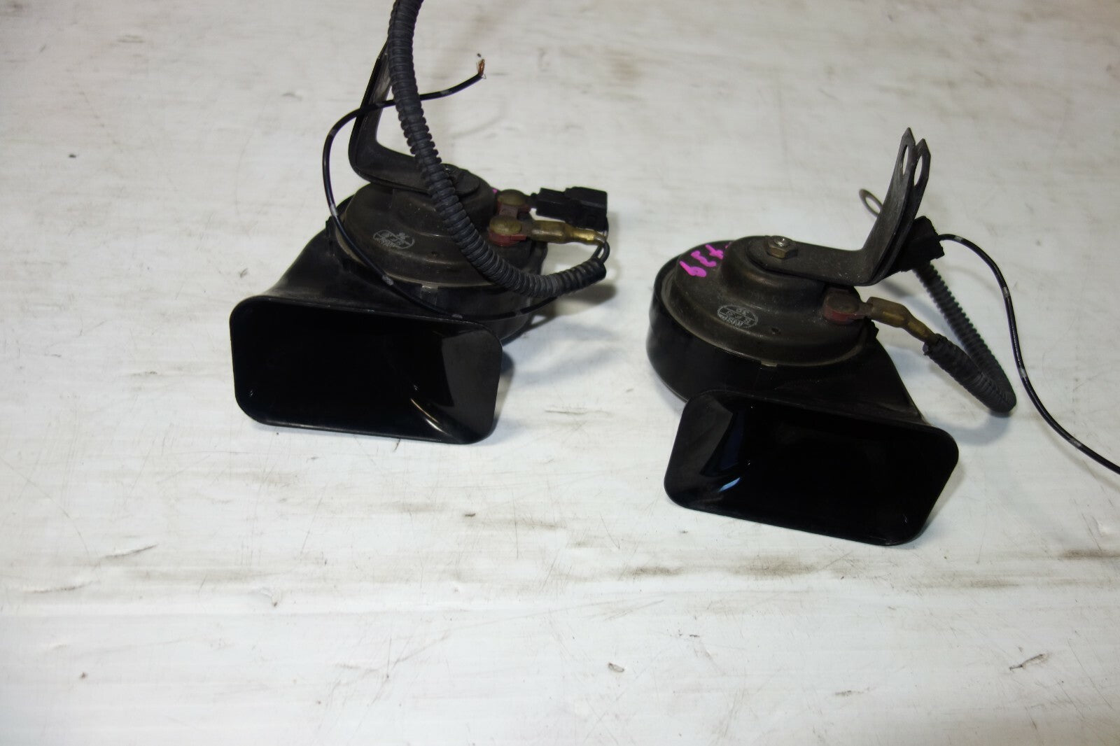 JDM 2000-2003 LEXUS RX300 JHORN POWERD USED OEM HORN 0140154015 RX-300 HORNS