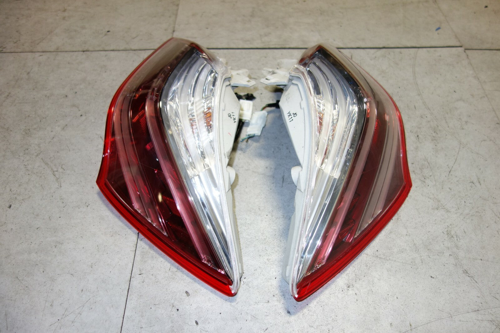 JDM 2009-2012 ACURA RL KB2 OEM TAIL LIGHTS HONDA LEGEND TAIL LAMPS LEFT & RIGHT