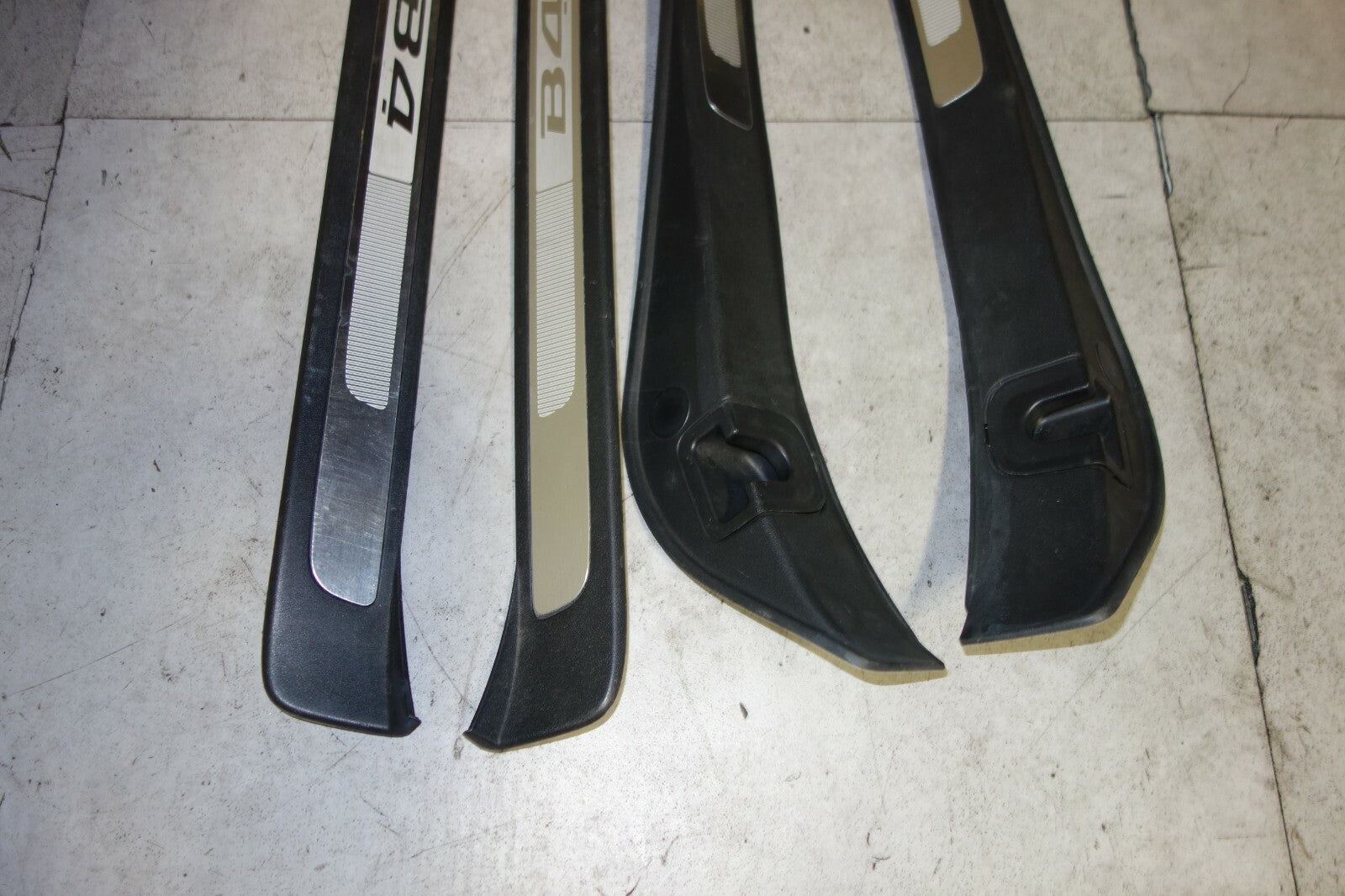 JDM GENUINE SUBARU LEGACY B4 OEM DOOR SILLS SCUFF PLATES STEPS SILL 2005-2009