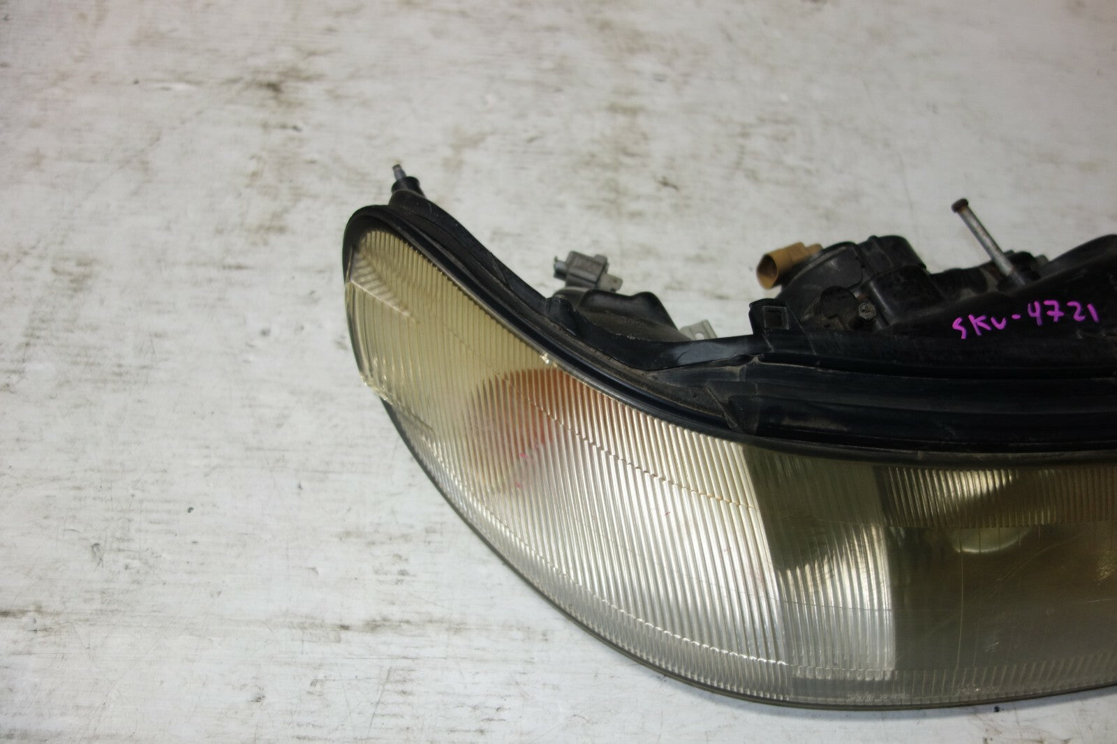 JDM Lexus GS300 / Aristo Front Right Headlight Lamp OEM 1991-1997