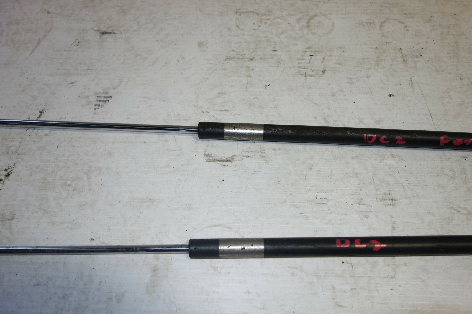 Honda Integra DC2 Type-R Rear Tailgate Damper Gas Spring Strut Pairs OEM Genuine
