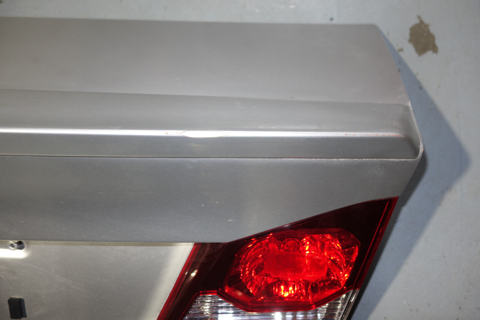 JDM Honda Civic  Acura CSX Rear Trunk Lid Trunk Lights Spoiler OEM FD 2006-2011