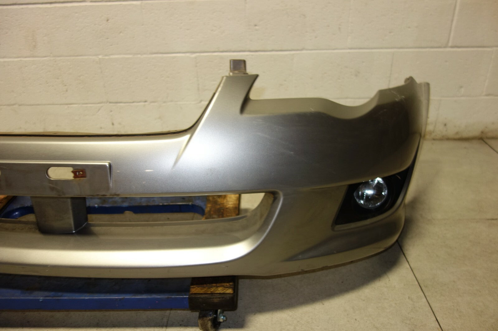 JDM 2008-2009 SUBARU LEGACY FRONT BUMPER COVER WITH FOG LIGHTS BP9 2008-2009