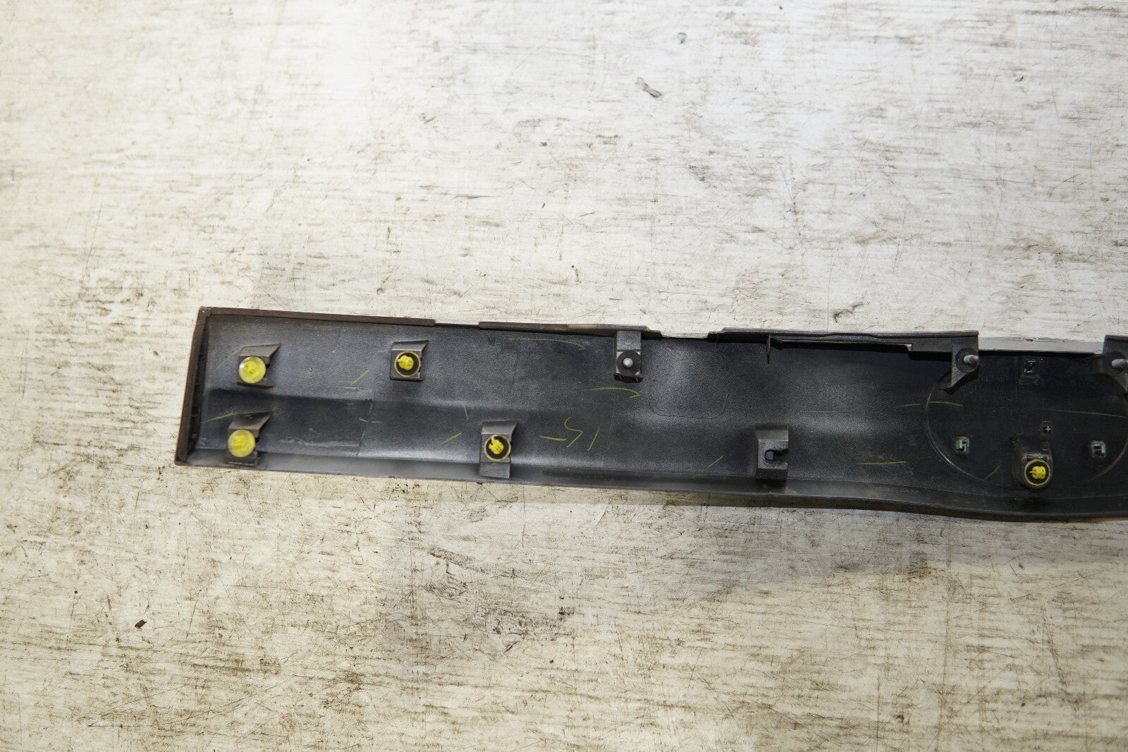 JDM Toyota Prius Rear Garnish Center Liftgate 2010-2015 OEM Genuine MF-325
