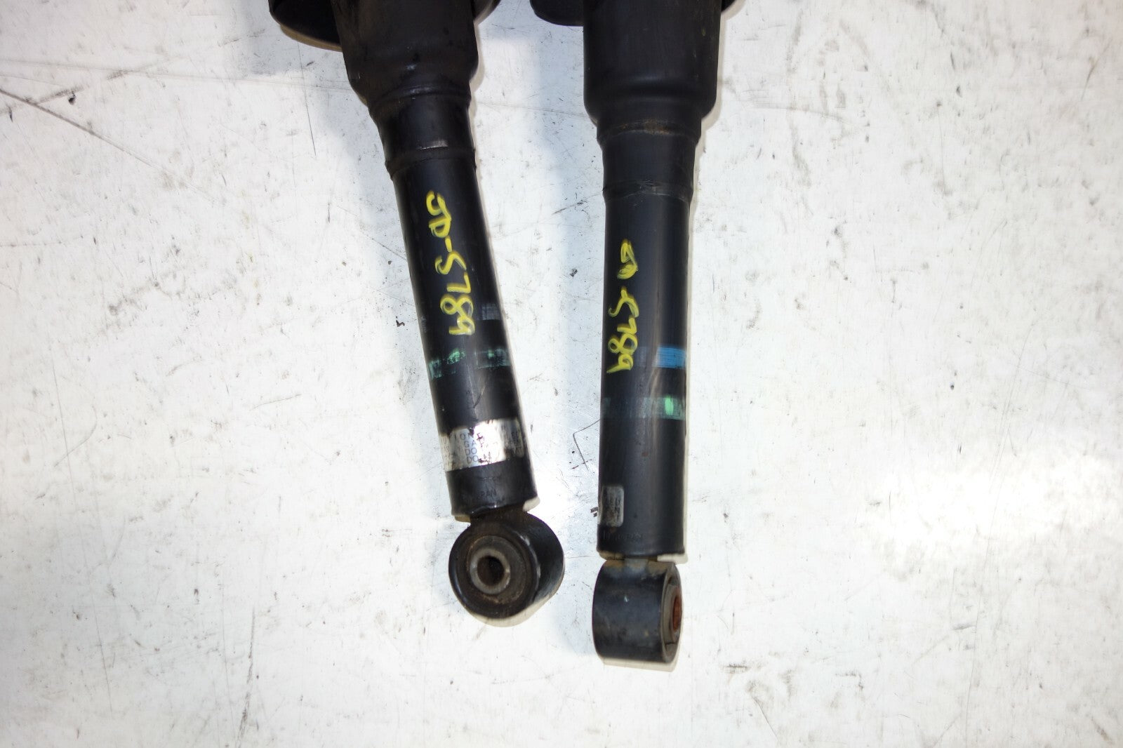 JDM Lexus LS430 Rear Right / Left Air Shocks Struts Suspension 2001-2003