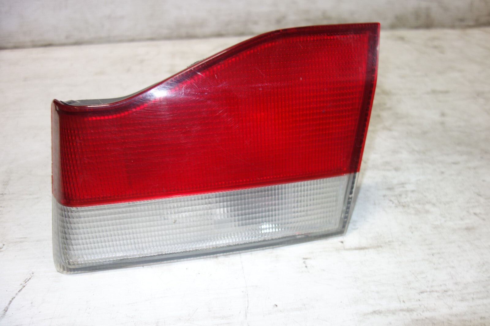 JDM 1996-2000 HONDA DOMANI ACURA EL TRUNK LIGHT  RIGHT SIDE LAMP FITS ACURA EL