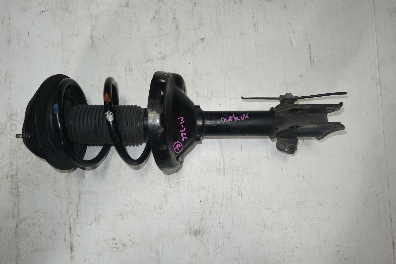 JDM 05-09 SUBARU LEGACY OUTBACK KYB FRONT RIGHT SIDE SHOCK STRUT ASSEMBLY  WAGON