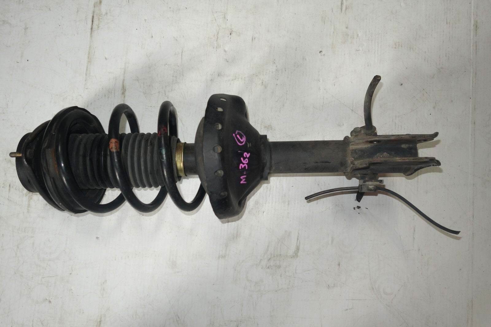 JDM 03-08 SUBARU FORESTER OEM KYB FRONT LEFT SIDE SHOCK SPRING ASSEMBLY GENUINE