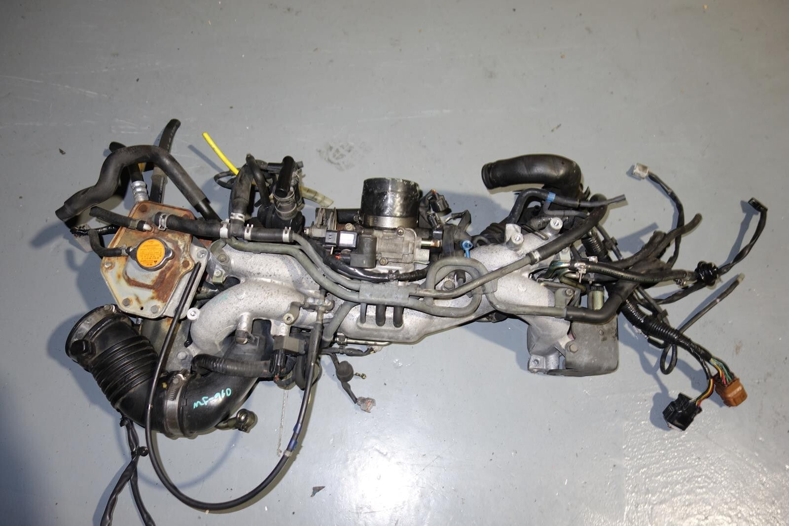 JDM Subaru Legacy B4 EJ208 EJ206 Twin Turbo Intake Manifold BOV Injectors 00-04