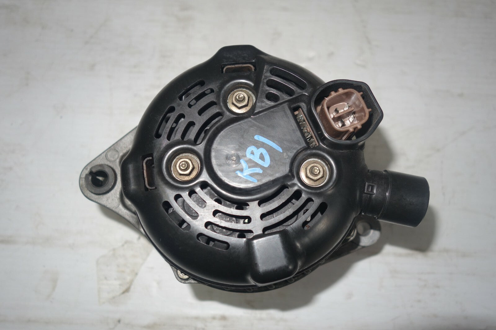JDM 2005-2008 ACURA RL KB1 OEM  USED ALTERNATOR HONDA LEGEND Fits:ACURA RL KB1