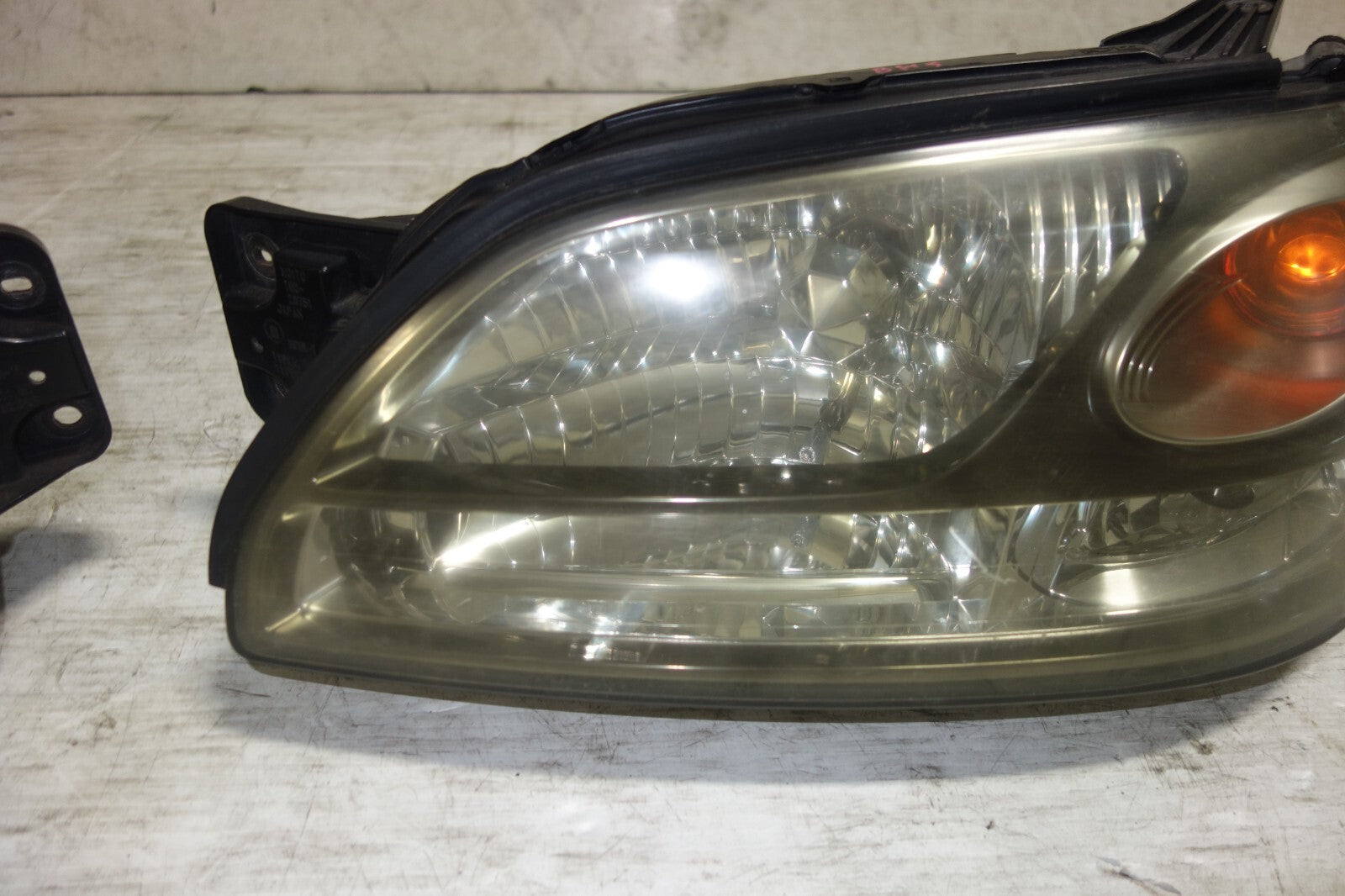 JDM Subaru Legacy Headlights BH5/BE5 HID Left & Right 2000-2004